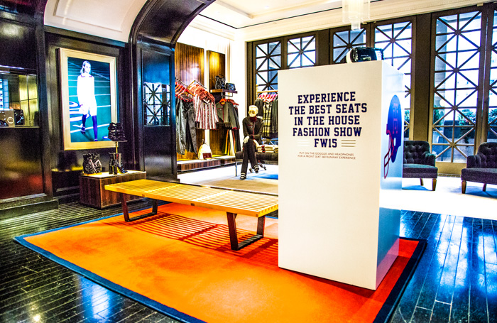 https-::global.tommy.com:int:en:newsroom:archive:2015:tommy-hilfiger-introduces-in-store-virtual-reality-experience:c49132